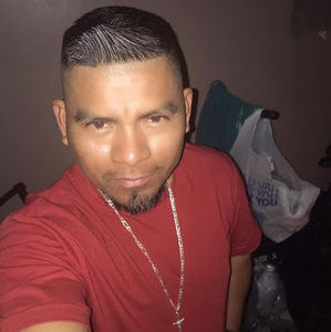 Meet your Posher, Victor manuel martinez